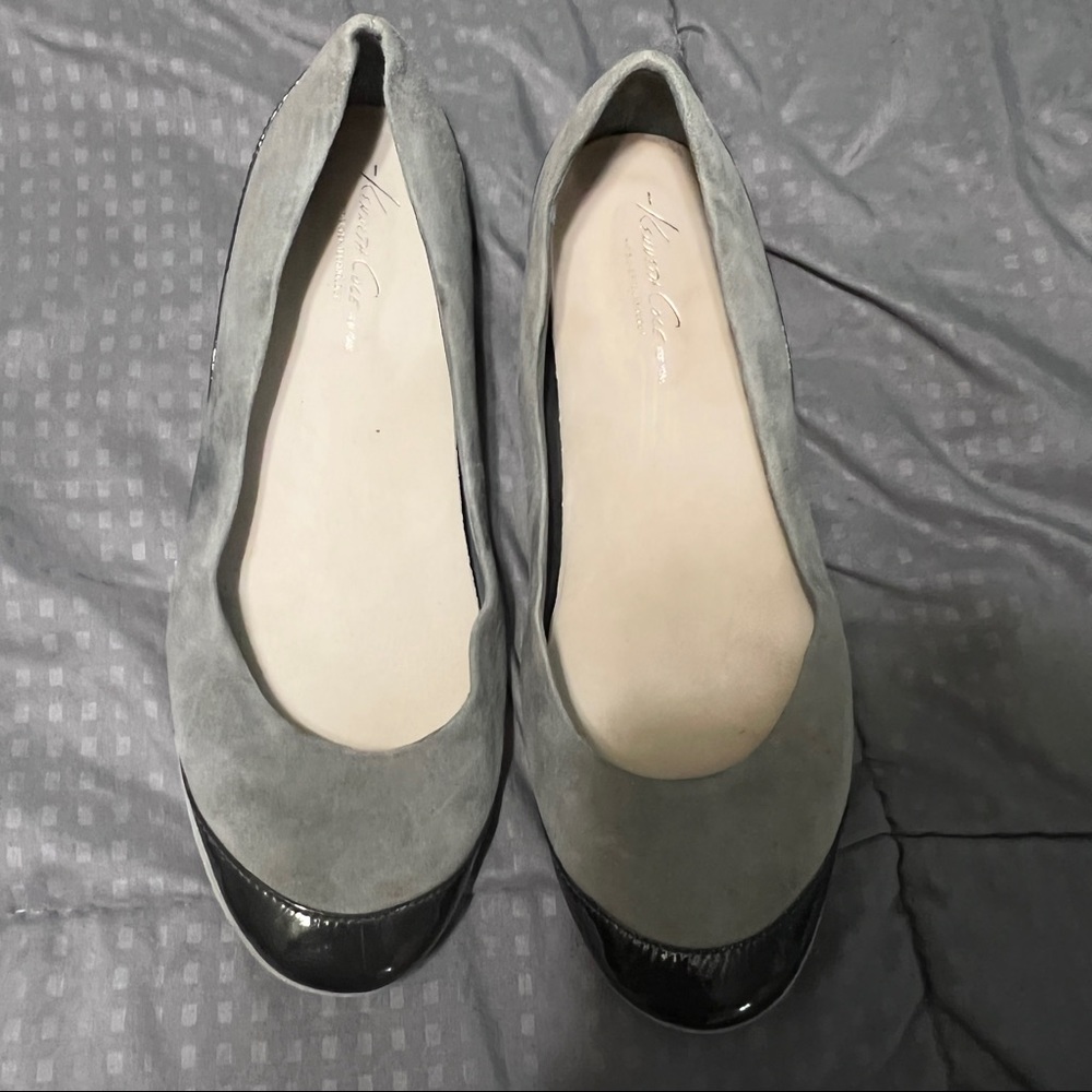 Kenneth Cole Run Away Gray Suede Patent Heel Cap Toe Flats size 8.5 - Picture 5 of 11